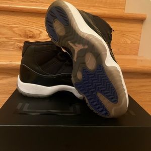 Air Jordan 11 “Space Jam” (2016)